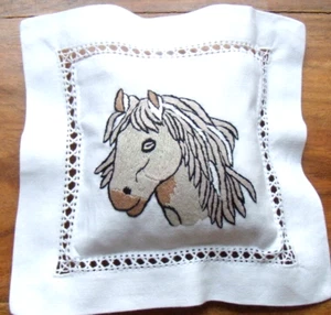 COUSSIN  SACHET BRODE MAIN AVEC JOURS GARNI DE LAVANDE * - Picture 1 of 1