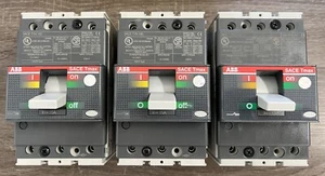 Disyuntor ABB T1N015TL SACE T1N 100 15A, falta barrera - Imagen 1 de 7