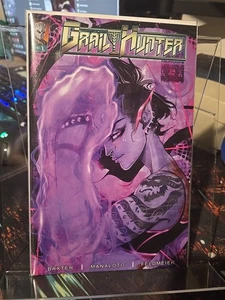 Grail Hunter 1 Trevor Baxter Francesca Fantini Cover NM 2023 - Picture 1 of 5