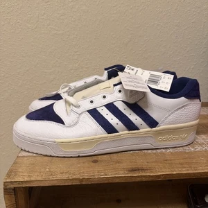 Adidas Uomo Rivalry Low Premium Taglia 13 Bianco Indaco Crema |GY5870| - Foto 1 di 10