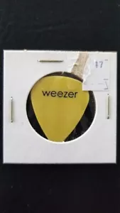 WEEZER - VINTAGE OLD BRIAN BELL TOUR CONCERT YELLOW GUITAR PICK - Picture 1 of 2