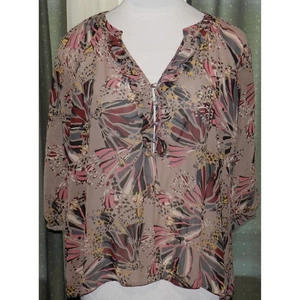 Elle size medium sheer poly Fall floral blouse Hi-Lo V-neckline - Picture 1 of 6
