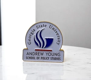 Georgia State University Anstecknadel Andrew Young School of Policy Studies Pinback - Bild 1 von 6