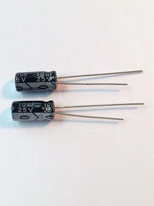 2 piezas 10uF 25V 105C condensador electrolítico radial 5*11 mm - vendedor de EE. UU. A2 - Imagen 1 de 3