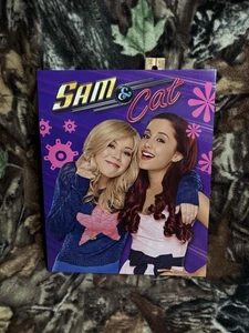 LOOK Nickelodeon Sam & Cat Folder Jennette McCurdy Ariana Grande Dancing 2014 - Picture 1 of 14
