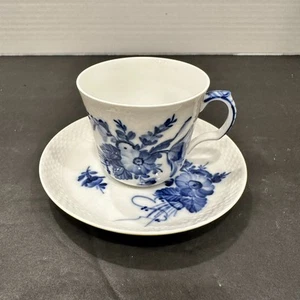 Royal Copenhagen Vintage Demitasse Cup & Saucer–Floral Pattern – Marked 10/1540 - Picture 1 of 8