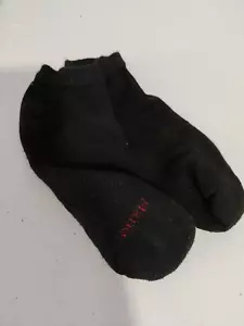 NUEVO SIN ETIQUETAS Un Par de Calcetines Hanes No Show Negros Talla 6-12 $20 JK538 - Imagen 1 de 1