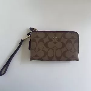 COACH Wallet Signature Wristlet Khaki Aubergine Double Zip - Picture 1 of 9