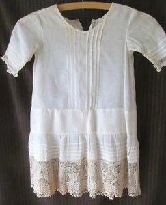Antique Young Girl Drop Waist White Dress~Birds Flowers Wide Filet Crochet Lace - Picture 1 of 8