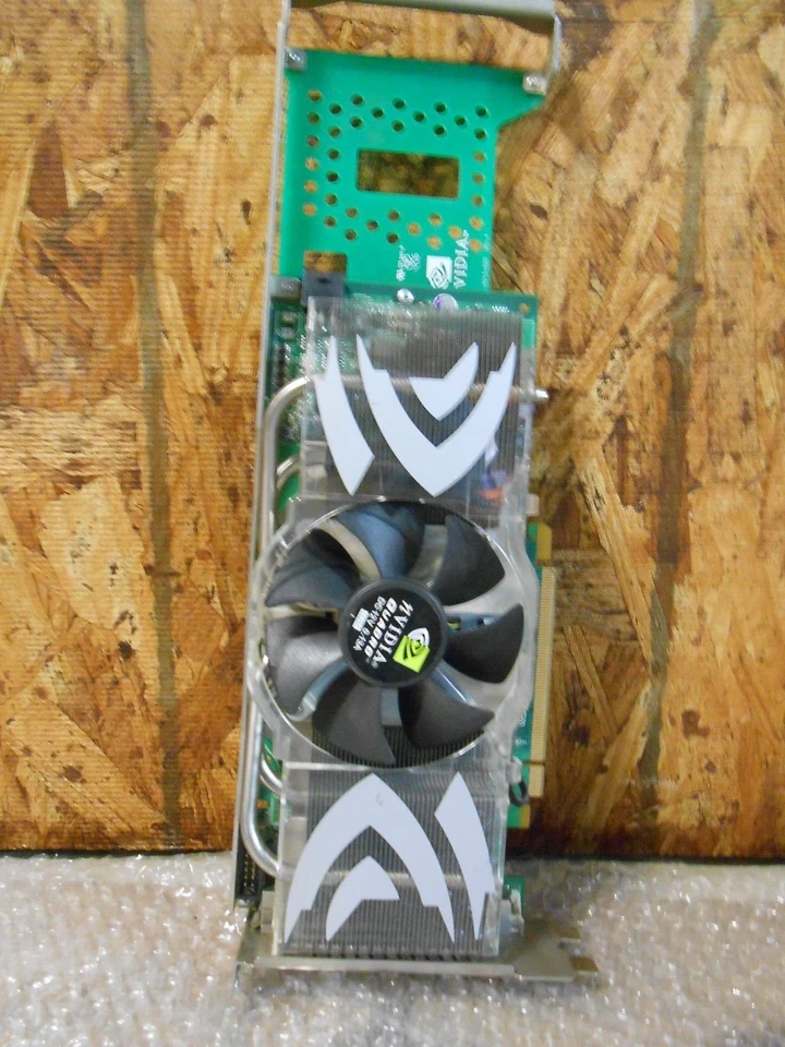 Dell Nvidia QuadroFX 4500 512 MB 2x DVI GDDR3 PCIe Video Graphics Card - Image 1 of 4