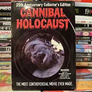 Cannibal Holocaust 1980 DVD 25th Ann Edition Poster Slipcover Cult Gore Horror - Imagen 1 de 15