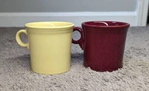 Fiesta Ware Becher Set Homer Laughlin Ring Henkel weinrot rot sonnenblumengelb - Bild 1 von 6