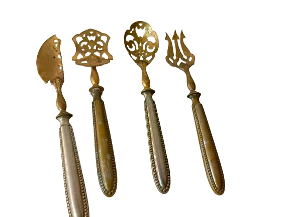 4 cubiertos de metal color dorado plateados chapados en oro rellenos SERVICIO DE CABALLOS - antiguos Foto 1 de 4