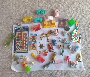 Vintage Toy And Promotional Odds Junk Drawer Lot - Picture 1 of 10