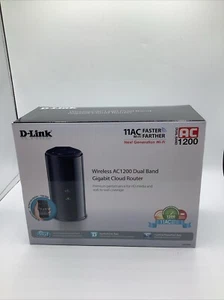 D-Link DIR-860L 300 Mbps 4-Port Gigabit Wireless N Router Wi-Fi w/ Adapter - Picture 1 of 4