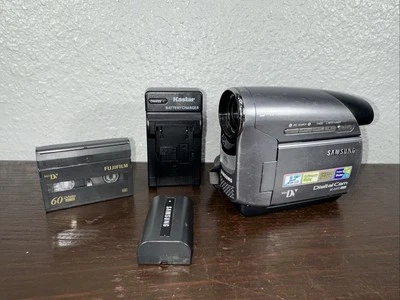 Samsung SC-D372 MiniDV Digital Camcorder 34X Zoom w/ Battery, Charger & Tape - Image 1 of 4