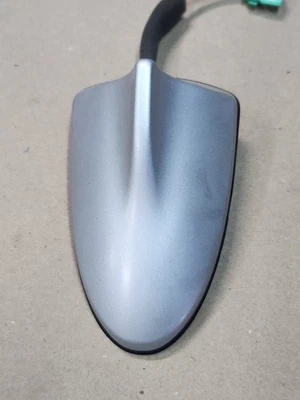 2016-2018 Infiniti Q50 Shark Fin Antenna OEM SILVER K23 28208-6AJ0B/ 28228-6AV0B Foto 1 de 4