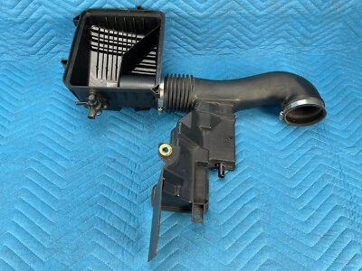 Caja de filtro de aire Lexus LS430 con conector de aire tubo y medidor de flujo de aire 2004-2006 OEM Foto 1 de 4