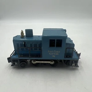 LIONEL POSTWAR O GAUGE NAVY YARD SWITCHER DIESEL LOCOMOTIVE #51- TESTED & RUNS - Picture 1 of 14