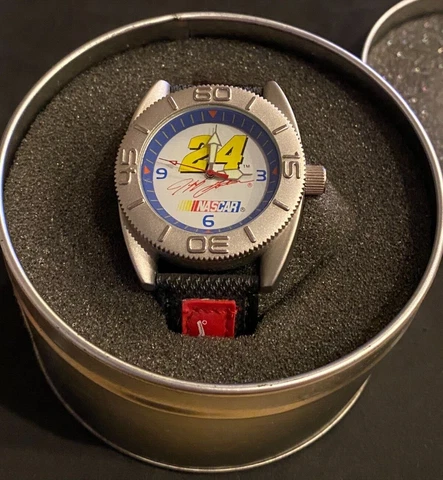 Vintage NASCAR Jeff Gordon #24  Lim-Ed - wrist-watch NEW Original Box Working Cover