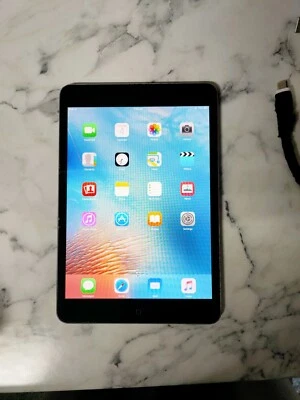 Apple MD528B/A iPad mini Wi-Fi 16GB Tablet - Black - Image 1 of 2