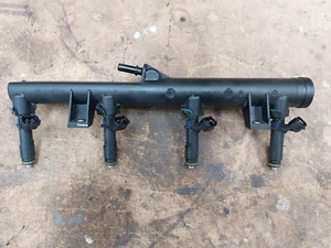 Peugeot 307 / 407 2.0 PETROL FUEL INJECTORS + RAIL RFJ DEKA 7_1 CITROEN C4 - Picture 1 of 3