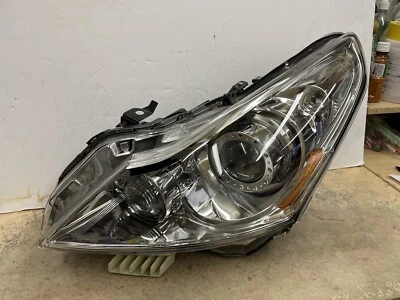 Faro izquierdo Infiniti G37 2009-2013 conjunto de xenón (usado OEM) 4/puertas Foto 1 de 4