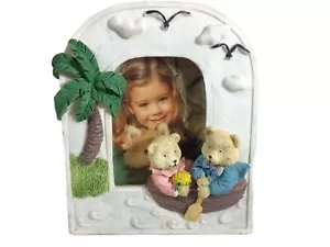 Photo Frame Child’s Music Box - Picture 1 of 3