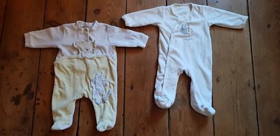 Vêtements bébé, taille 3 mois - Photo 1/3