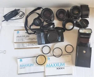 Minolta Maxxum 3 Objektiv: 100-200 28-85 50 mm Blitz 3200i, Gehäuse 7000i Schattierungen Filter - Bild 1 von 13