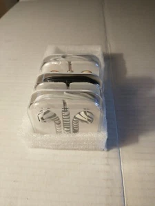 Lot Of 3 Wired Earphones Ear Pods New Old Stock  - Picture 1 of 8