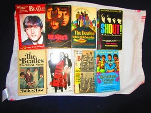 Lot of 8 The Beatles Paperback Books (Dating from 1964 to 2003) - Imagen 1 de 18