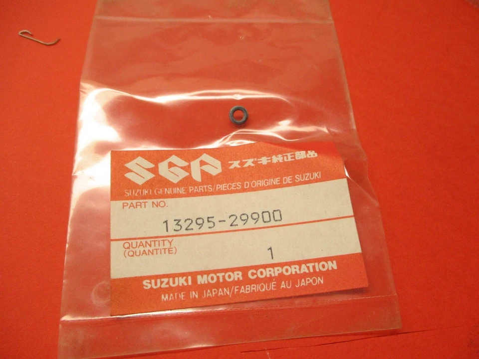 NUEVO ORIGINAL SUZUKI RM125 LT250R PILOTO TORNILLO DE AIRE JUNTA TÓRICA 13295-29900 Foto 1 de 1