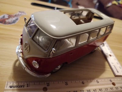 Volkswagen T1 Bus Transporter 1963 escala 1/24 modelo diecast furgoneta Welly 22095 rojo Foto 1 de 4