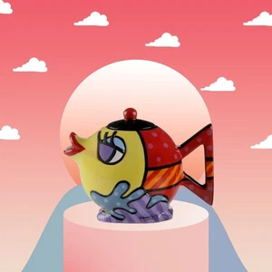 Mini tetera Romero Britto 2011 retirada 4" H x 5,5" W - Imagen 1 de 1