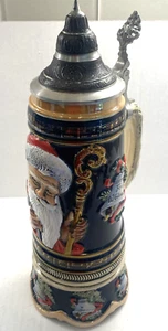 Old World Santa Musical Lidded stein Music Box Limted Edition #1543 Disney Store - Picture 1 of 8