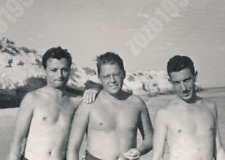 PHOTO VTG ORG BW OLD Three Shirtless Men, Guys Male Friends Beach Portrait