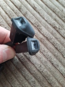 FORD FOCUS MK3/FORD S MAX/FORD MONDEO MK4/FORD C MAX HEATED WASHER JETS X2 - Picture 1 of 9