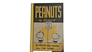 Here Comes Charlie Brown! A Peanuts Pop-Up by Schulz Hardcover Abrams ComicArts - Picture 1 of 4