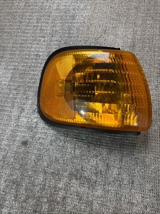 dodge ram van 3500 signal parking light passenger side 1998  - Foto 1 di 17