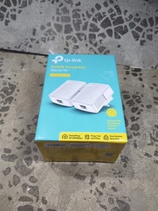 TP-LINK AV600 Nano Powerline Adapter Starter Kit Wi-Fi Extender TL-PA4010KIT - Afbeelding 1 van 2
