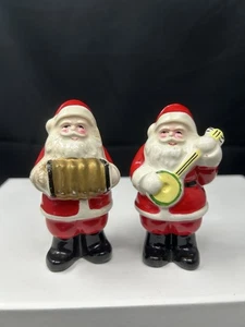 Vintage Retro Santa Salt And Pepper Shakers Japan Kitchy Christmas Musical - Picture 1 of 10