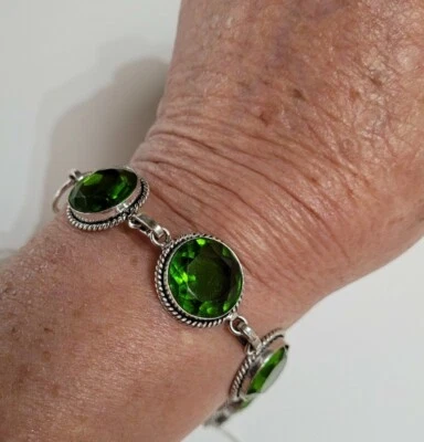 18-21cm Sterling Silver Plated Faceted Bezel Cabochon Lab Peridot Bracelet 23g - Image 1 of 4