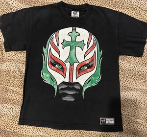 2008 WWE Youth Rey Mysterio Booyaka 619 Wrestling T-Shirt Size Large 0538 - Picture 1 of 11
