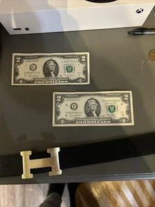 2 DOLLAR BILL 2013 SERIES B and 2017 SERIES - Picture 1 of 7