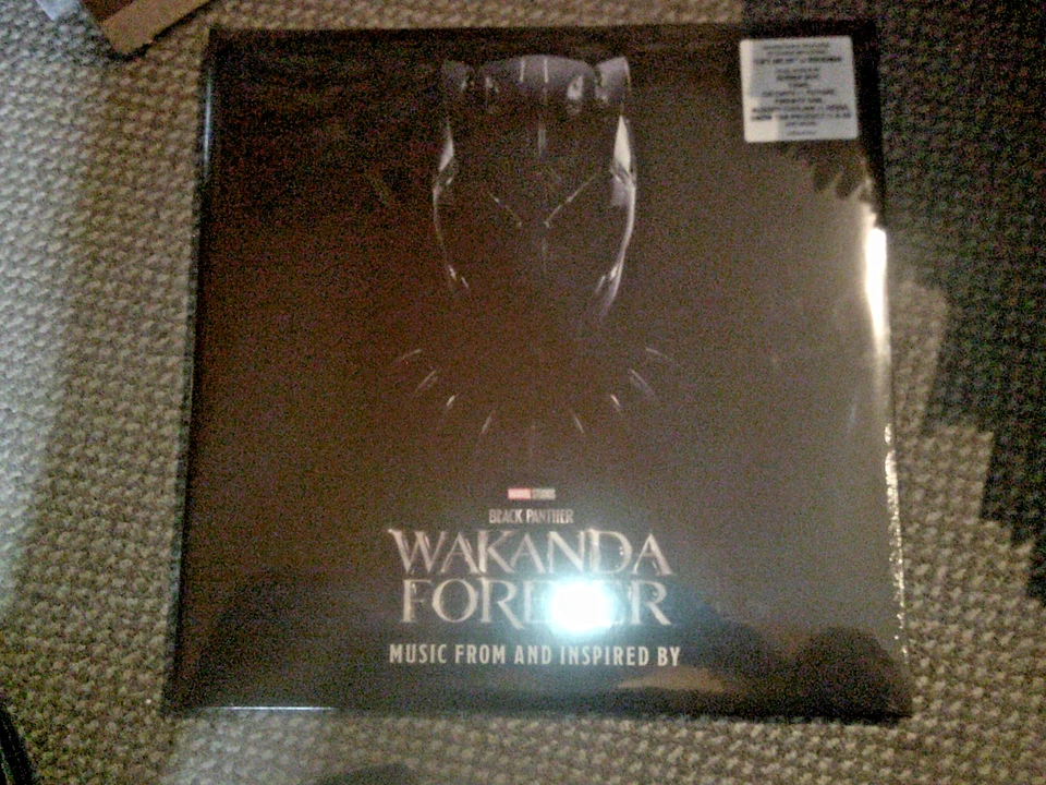 Black Panther: Wakanda Forever - Soundtrack OST   VINYL  2LPs   NEU  (2022) - Bild 1 von 1