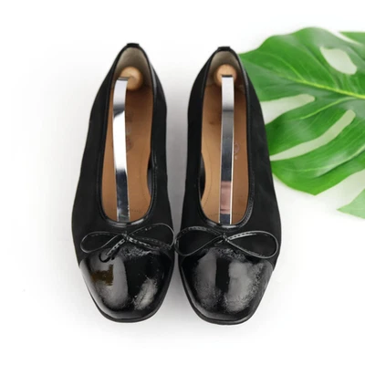 Sapato plano Ara balé feminino tamanho 9.5 preto patenteado biqueira laço conforto EUR 41 - Imagem 1 de 4
