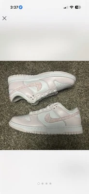 Tênis Nike Dunk Low Feminino Rosa Paisley Tamanho 7.5 FD1449-100 - Imagem 1 de 4