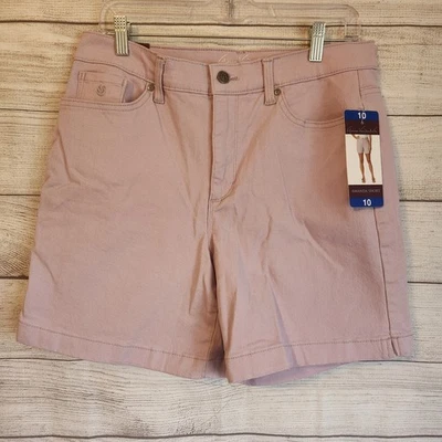 Gloria Vanderbilt size 10 Amanda Short NWT Purple slimming effect shorts - Image 1 of 4