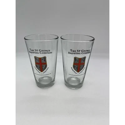 Par de vasos de cerveza de pinta The St George Brewing Company Hampton Virginia Foto 1 de 3